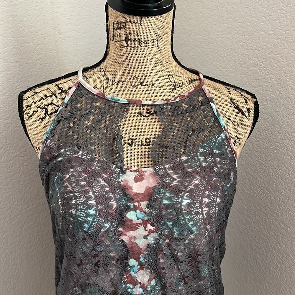 Anthropologie Tank Top Laced Size Medium - Picture 4 of 15